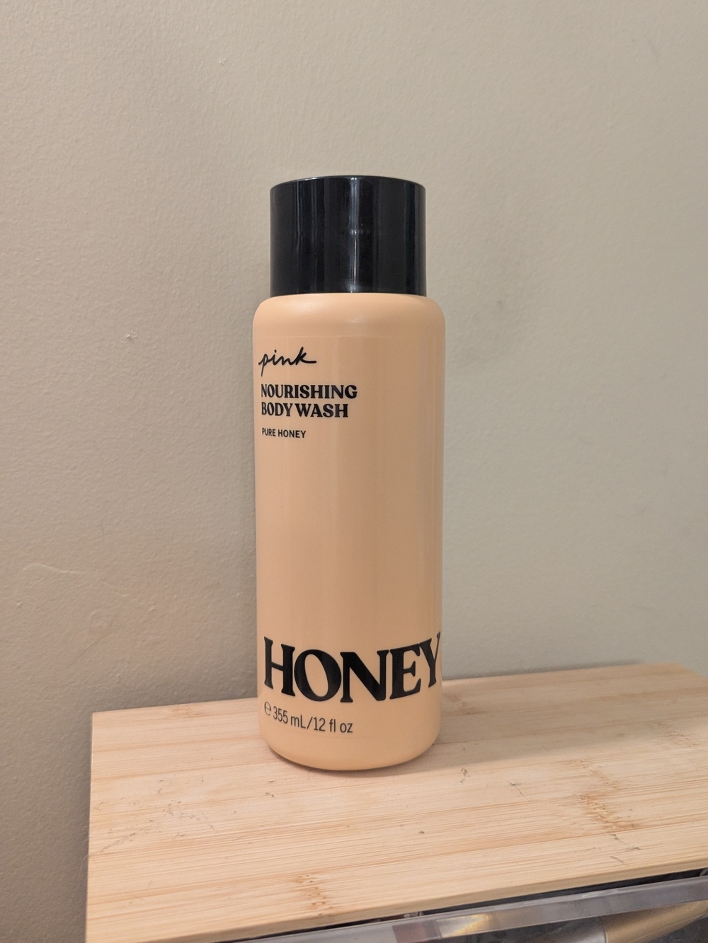 Honey PINK Victoria's Secret Nourishing Body Wash